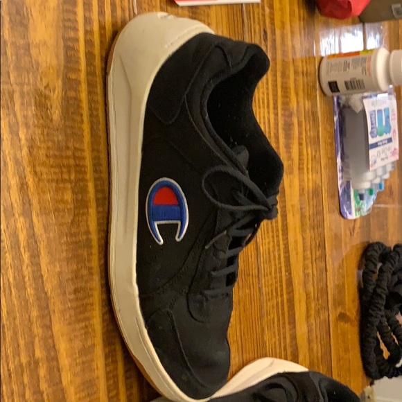 Champion - Picture 2 of 4